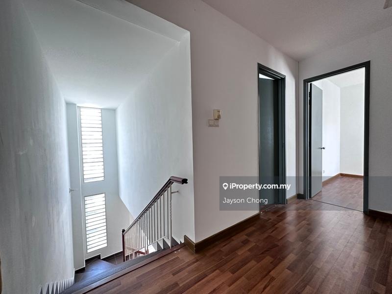 Rumah Teres 2-Tingkat untuk Dijual di Taman Tiara East, Semenyih oleh Jayson Chong - iProperty.com.my