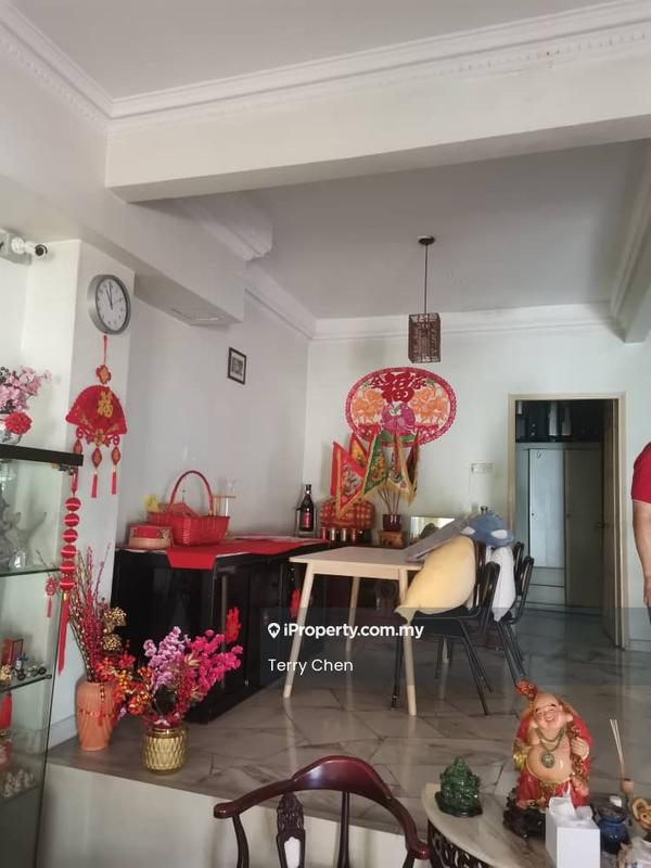 Rumah Teres untuk Dijual di Taman Serdang Jaya, Seri Kembangan oleh Terry Chen - Interior - iProperty.com.my