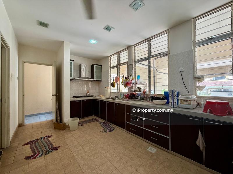 Townhouse for Sale in Taman Lagenda Mas, Cheras by Lily Tan - iProperty.com.my