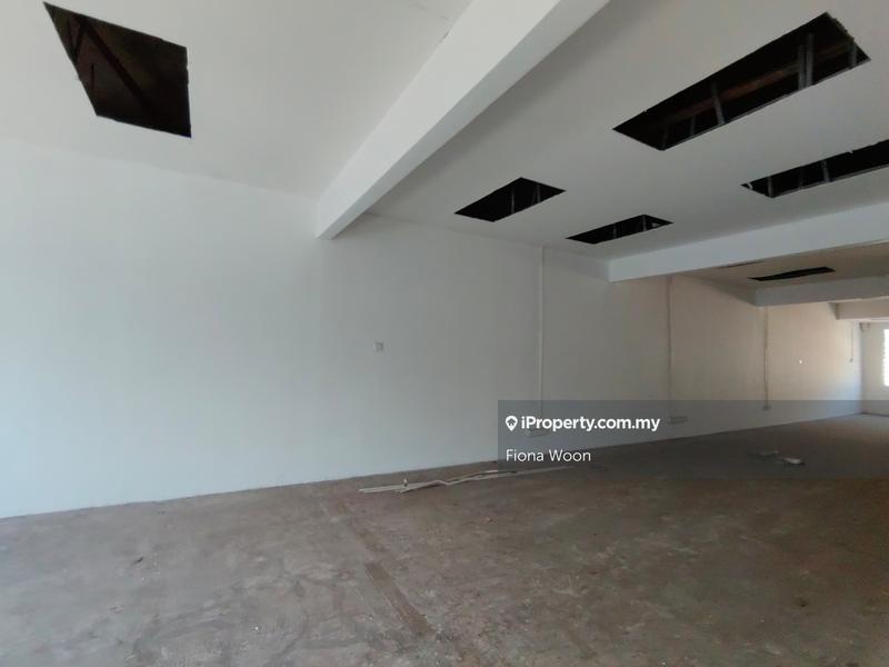 For Rent - Taman Bukit Beruang Permai