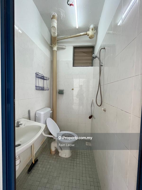 Rumah Pangsa untuk Dijual di Desa Tasik Fasa 1A oleh Rain Leow - iProperty.com.my