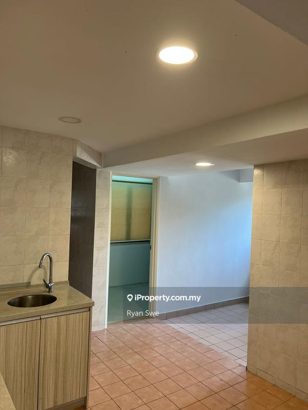 Condominium for Sale in Villamas by Ryan Swe - iProperty.com.my