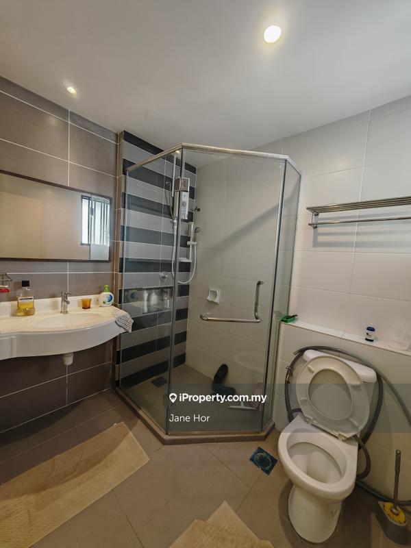 Townhouse for Sale in 16 Sierra, Puchong by Jane Hor - iProperty.com.my