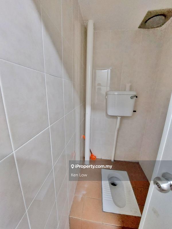 Shop for Sale in Taman Berjaya, Kajang by Ken Low - iProperty.com.my