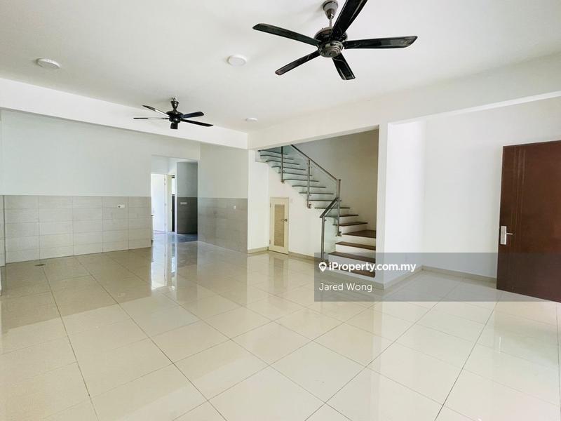 3-storey Terraced House for Sale in Lake Point Residence, Cyberjaya, Cyberjaya by Jared Wong - iProperty.com.my