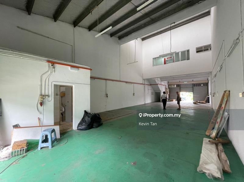 For Sale - 1.5sty 25x100 terrace factory Jalan Tpp 5 Puchong