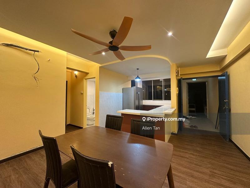 For Sale - Kelana D'Putera