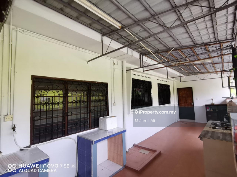 Bungalow House for Sale in Kampung Melayu, Kluang by M Jamil Ali - iProperty.com.my