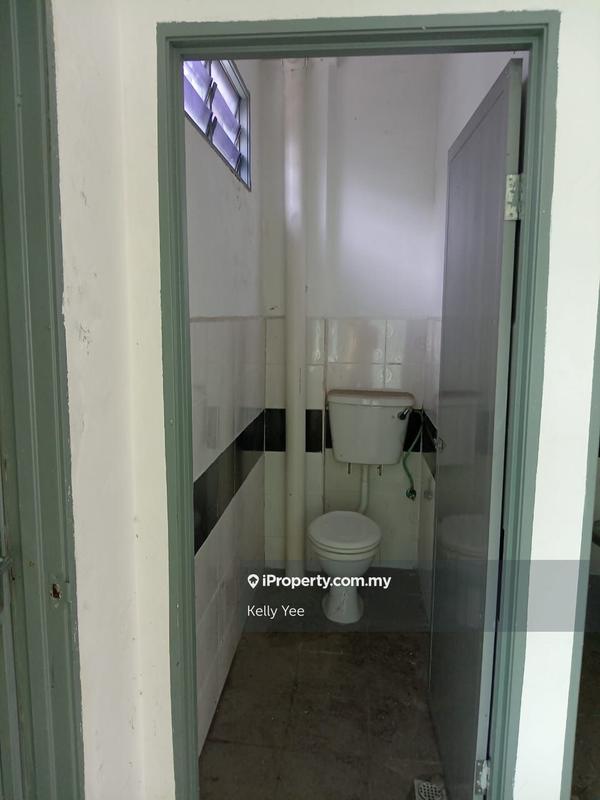 Kedai untuk Dijual di 3 Storey Endlot Shoplot @ Taman Seluang for Sale, Kulim oleh Kelly Yee - iProperty.com.my