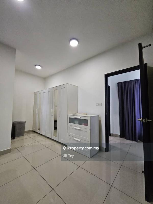 Residensi Servis untuk Dijual di V-Residensi 2 oleh JR Tey - iProperty.com.my