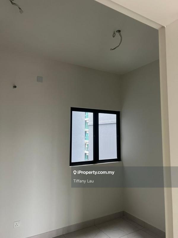 For Sale - Majestic Maxim