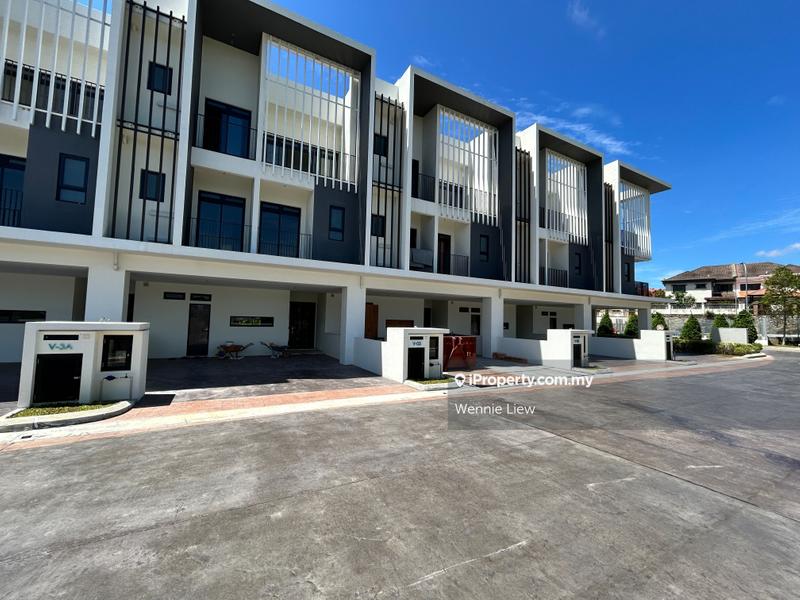 3-storey Terraced House for Sale in Villa Laman Alstonia, Sungai Buloh by Wennie Liew - iProperty.com.my