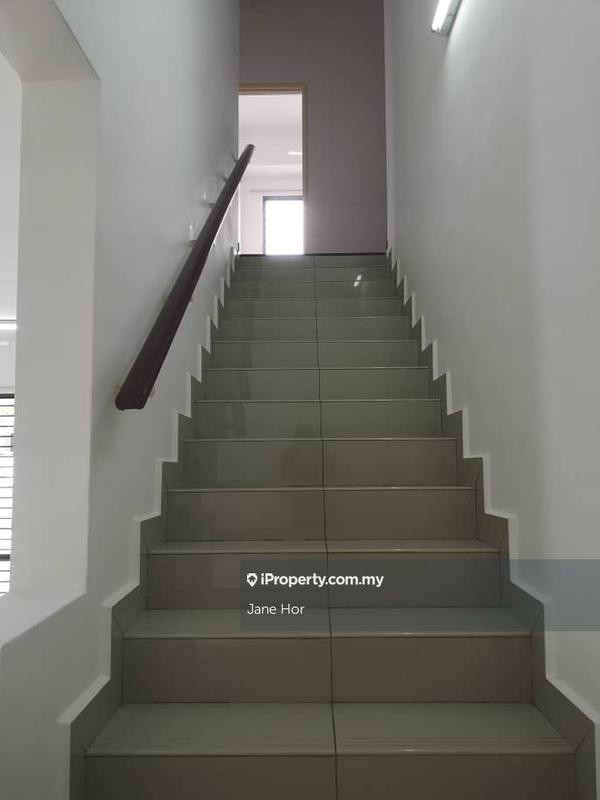 Townhouse for Sale in Puchong, Selangor by Jane Hor - iProperty.com.my