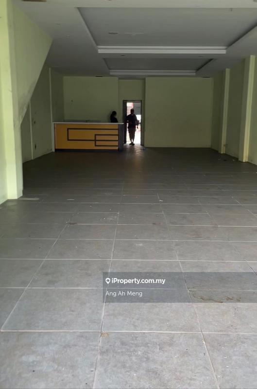 Shop / Office untuk Dijual di Uep Industrial Park, Subang Jaya oleh Ang Ah Meng - iProperty.com.my