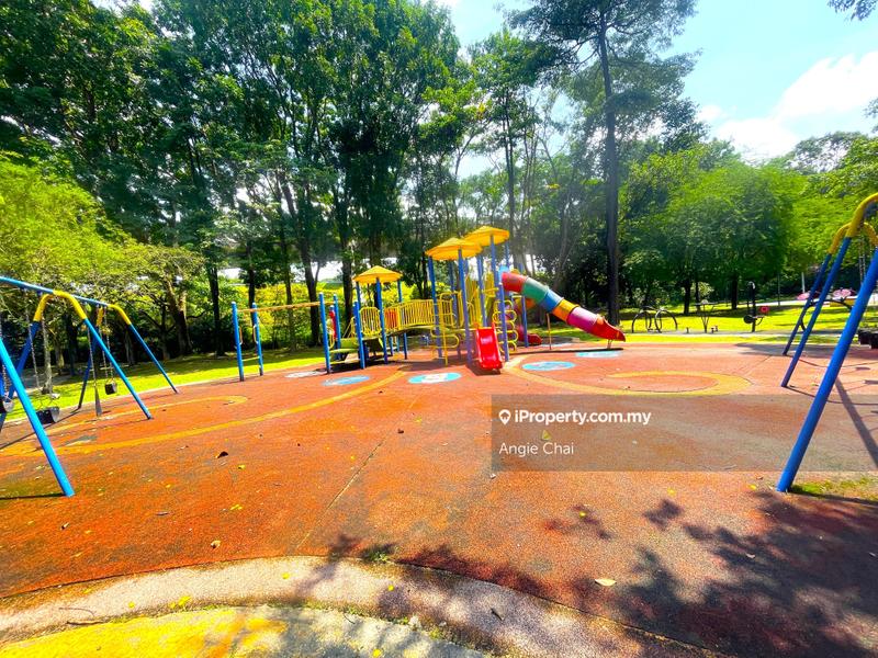 Townhouse for Sale in Kota Damansara, Petaling Jaya by Angie Chai - iProperty.com.my