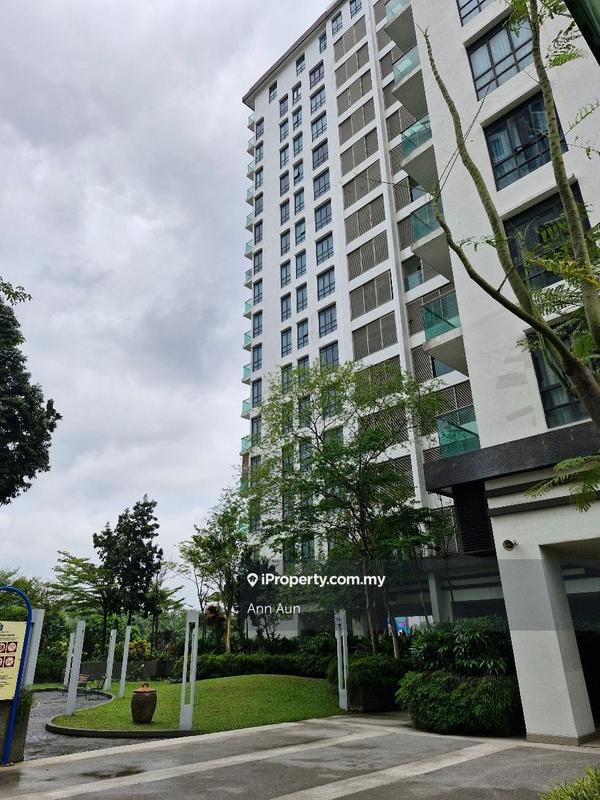 Kediaman Servis untuk Dijual di Isola oleh Ann Aun - iProperty.com.my