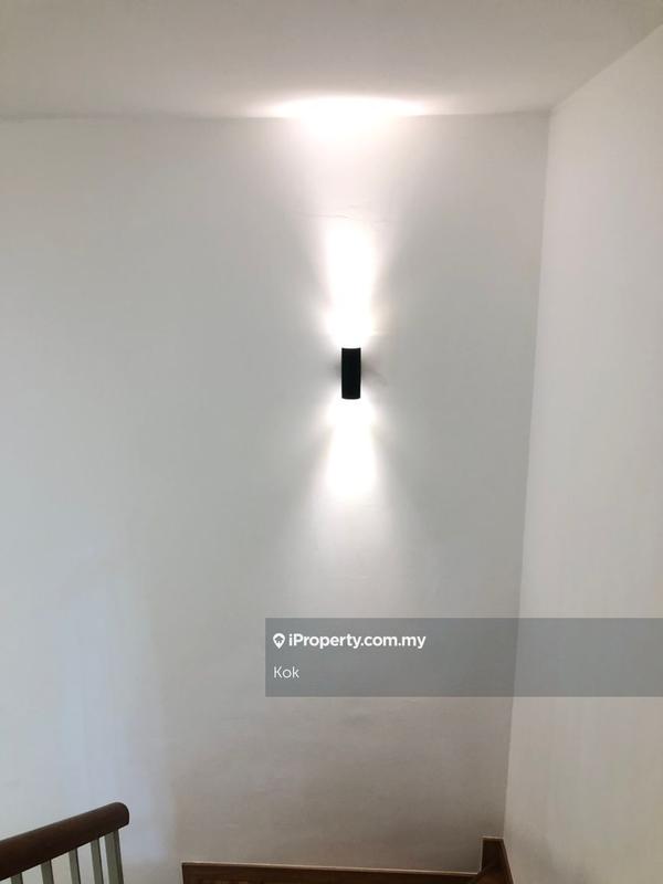 Rumah Berkembar untuk Dijual di Desa Hill Villas, Desa Petaling oleh Kok - iProperty.com.my