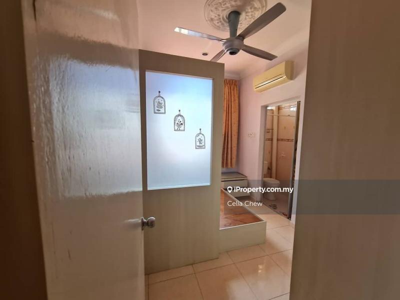Townhouse for Sale in Taman Bukit Cheng, Cheng by Celia Chew - iProperty.com.my