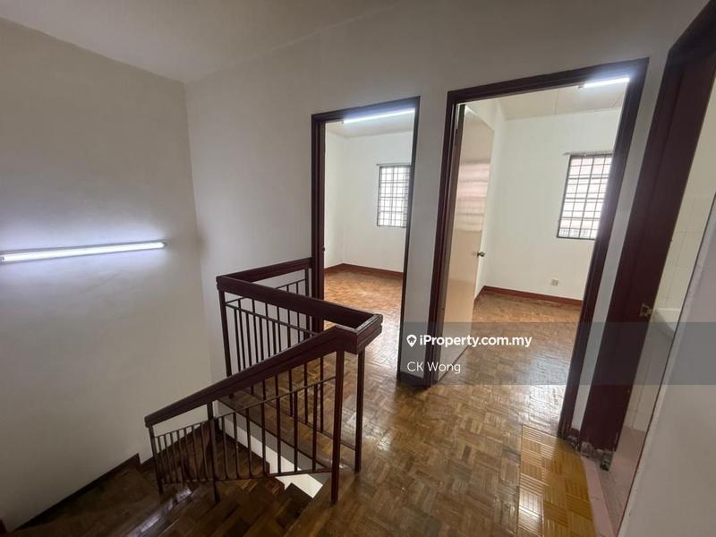 Rumah Teres untuk Dijual di Taman Lestari Perdana, Seri Kembangan oleh CK Wong - iProperty.com.my