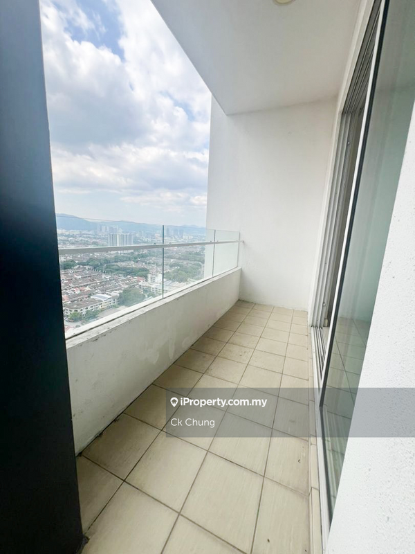 Condominium untuk Dijual di Legend Heights oleh Ck Chung - iProperty.com.my