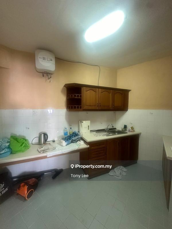 Apartment for Sale in Golden Hills Resort (Amber Court Apartment) by Tony Lee - Kitchen - iProperty.com.my