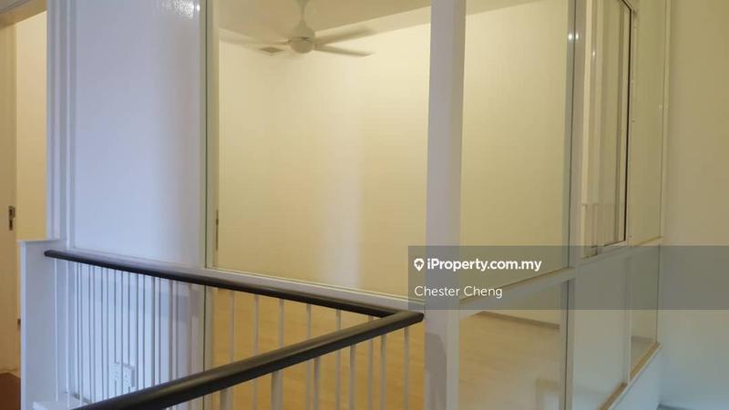 Townhouse for Sale in Subang Jaya, Selangor by Chester Cheng - iProperty.com.my