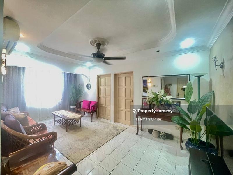 For Sale - Flat Pkns Au3