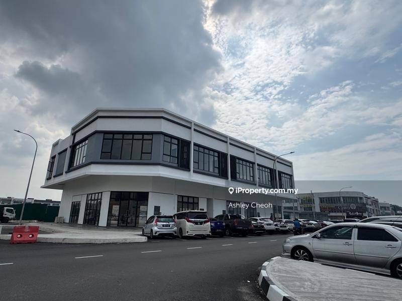 For Sale - [Facing Main Road] Bandar Bukit Tinggi, Jalan Batu Nilam 1, Klang