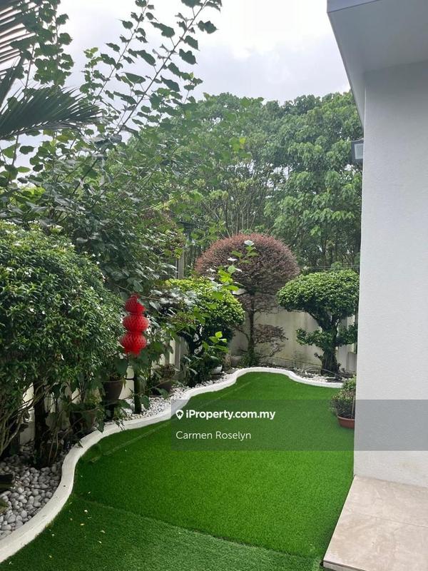 Bungalow House for Sale in Taman Sains Selangor, Kota Damansara by Carmen Roselyn - iProperty.com.my