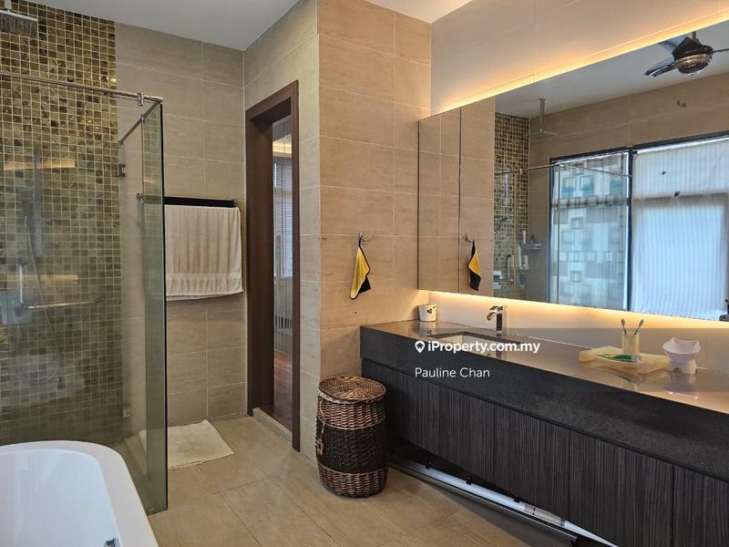 Rumah Berkembar untuk Dijual di Taman Equine, Seri Kembangan oleh Pauline Chan - iProperty.com.my