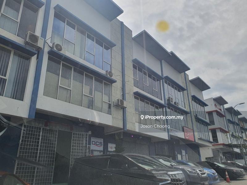 Kilang Teres untuk Dijual di Taman Bukit Serdang, Seri Kembangan oleh Joson Choong - iProperty.com.my
