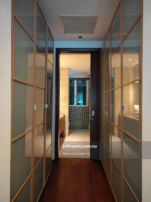 Condominium for Sale in Dua Residency by Veronica Chan Yy - Walk in closet  - iProperty.com.my