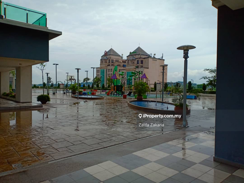 Service Residence for Sale in Vista Alam by Zalifa Zakaria - iProperty.com.my