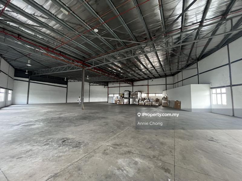 For Rent - MAINROAD Sungai Besi Highway. Direct Access to Highway. Limited Units*