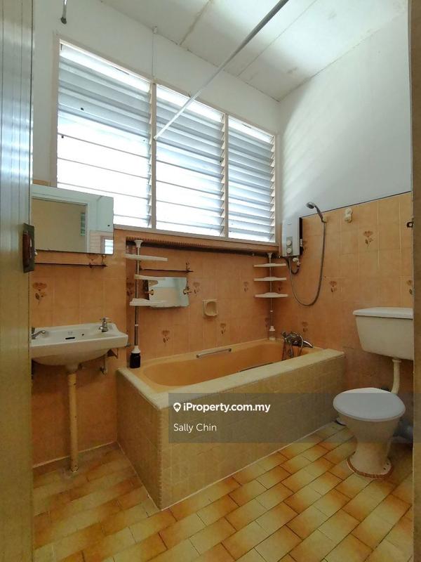 Semi-Detached House for Sale in Lorong Lembah Permai, Tanjung Bungah by Sally Chin - iProperty.com.my