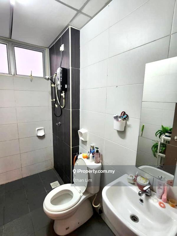 Service Residence for Sale in Larkin Heights by Ethan Lim - iProperty.com.my