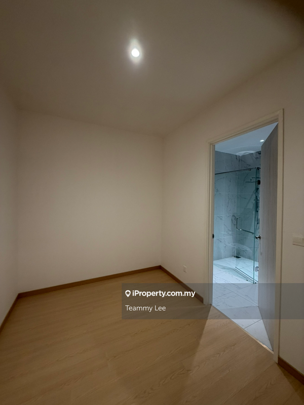 Rumah Berkembar untuk Dijual di Taman Ikhlas, Bandar Sungai Long oleh Teammy Lee - iProperty.com.my