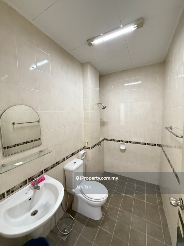 Townhouse for Sale in Kota Kemuning, Shah Alam by Jen Tan - iProperty.com.my