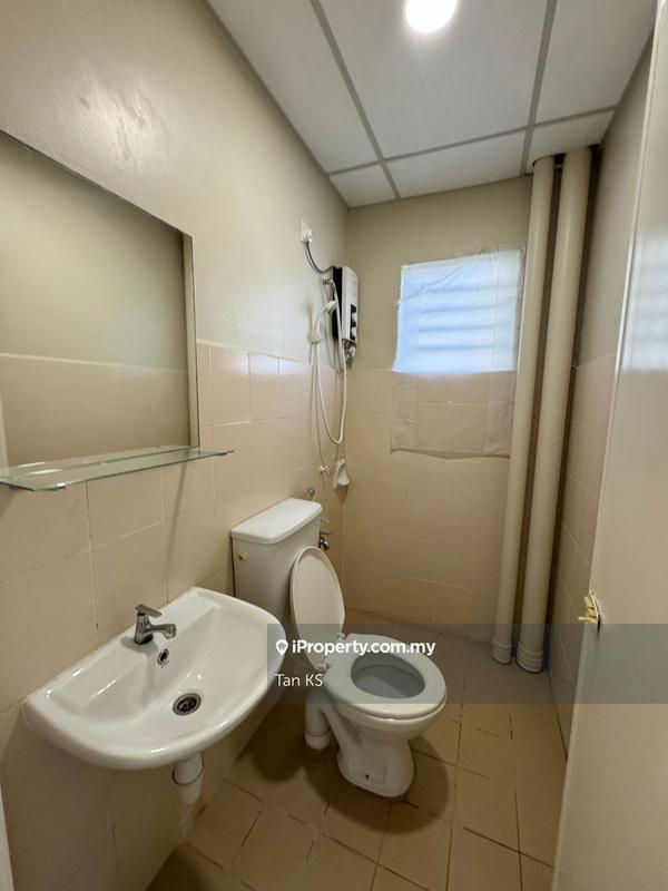 Apartment for Rent in Pangsapuri Kasuarina by Tan KS - iProperty.com.my