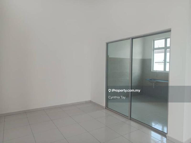 Rumah Berkembar untuk Dijual di Taman Bukit Senawang, Senawang oleh Cynthia Tay - iProperty.com.my