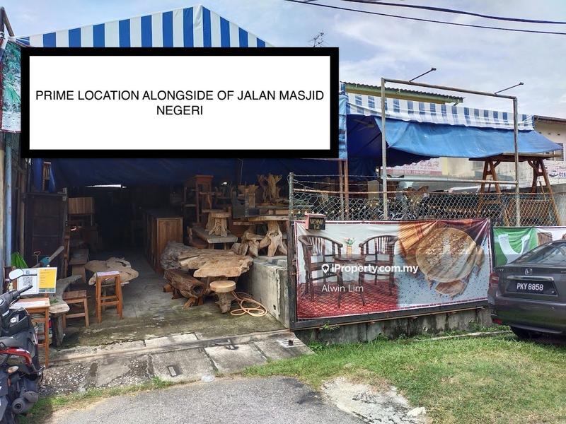 For Rent - Semi-D House near Island Glades and Tesco Egate For Rent (Greenlane)