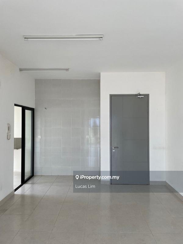 Kediaman Servis untuk Dijual di VIM 3 @ Desa Park North oleh Lucas Lim - iProperty.com.my