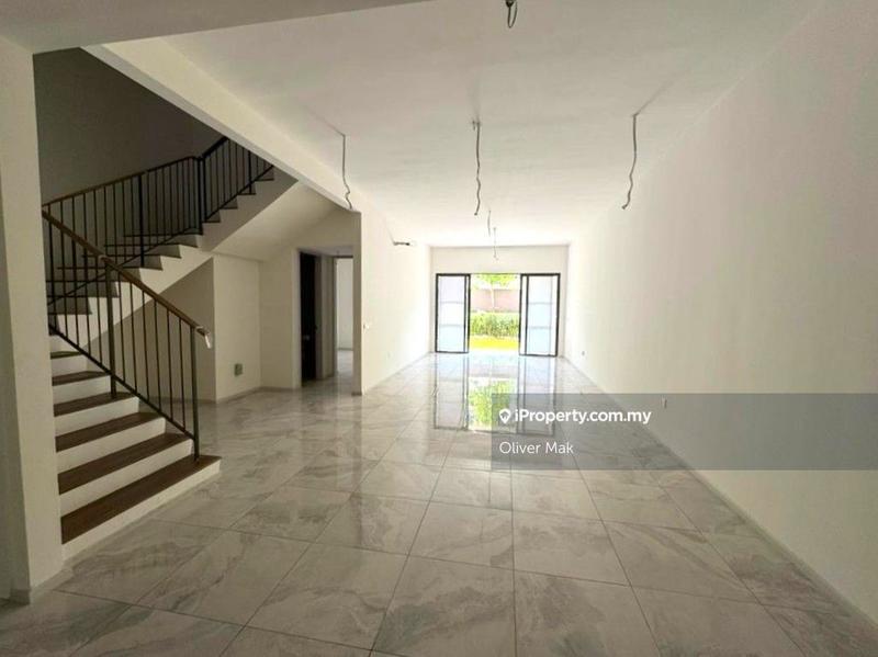 Rumah Teres 3-Tingkat untuk Dijual di Jia Residences, Seri Kembangan oleh Oliver Mak - iProperty.com.my
