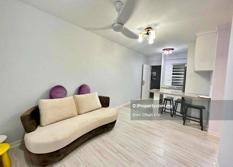 Condominium for Rent in TRI PINNACLE by Gan Chun Kai - Living Room - iProperty.com.my