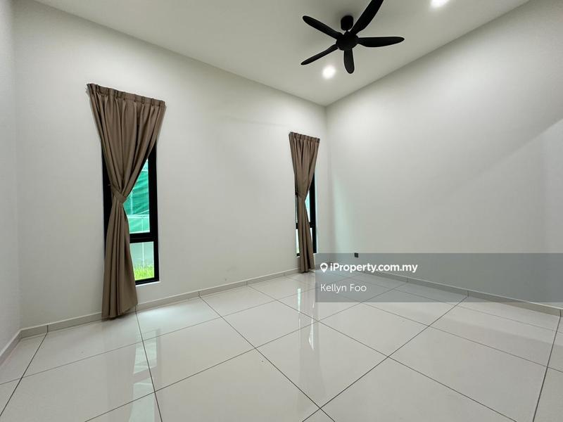 Semi-Detached House for Sale in Seaview 2 Storey Semi-D at 8 Residence Ujong Pasir, Melaka City by Kellyn Foo - iProperty.com.my