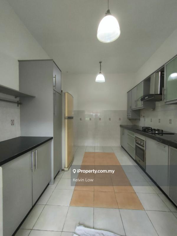 Townhouse for Sale in Kota Damansara, Selangor by Kelvin Low - iProperty.com.my