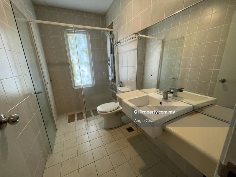 Townhouse for Sale in Sunway Damansara, Kota Damansara by Angie Chai - iProperty.com.my