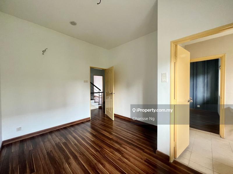 Rumah Berangkai 2.5 Tingkat untuk Dijual di mic2e, Cheras oleh Charisse Ng - iProperty.com.my