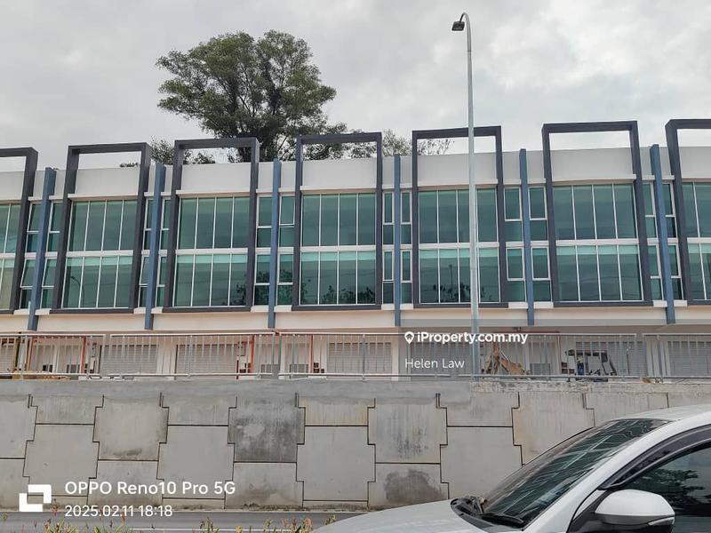 For Rent - Face Main Road Ayer Keroh Skywiz Buriness Park New Shop Lot