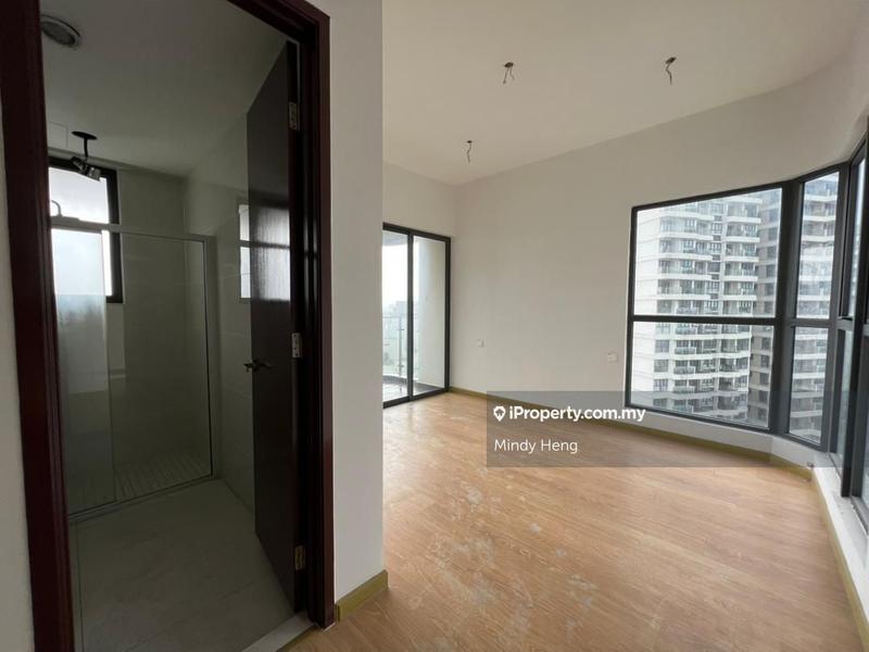 Kondominium untuk Dijual di Royal Strand @ Country Garden Danga Bay oleh Mindy Heng - iProperty.com.my